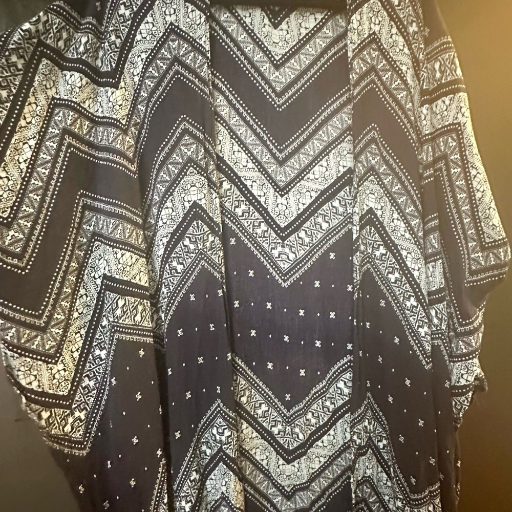 Aeropostale White and Blue Graphic Tunic